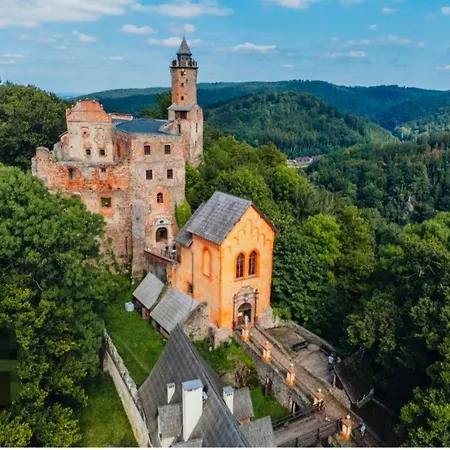 W Starej Szkole